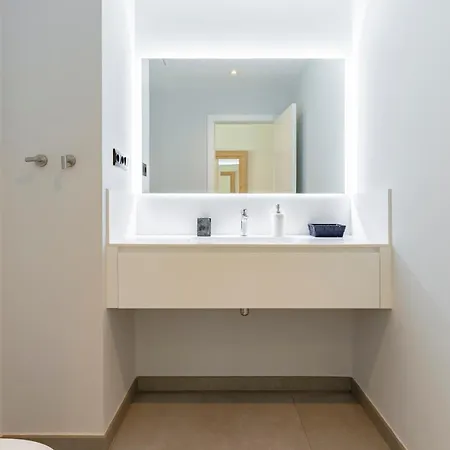 Lux Ground Floor In Mirador