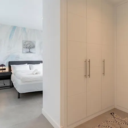 Lux Ground Floor In Mirador Apartamento