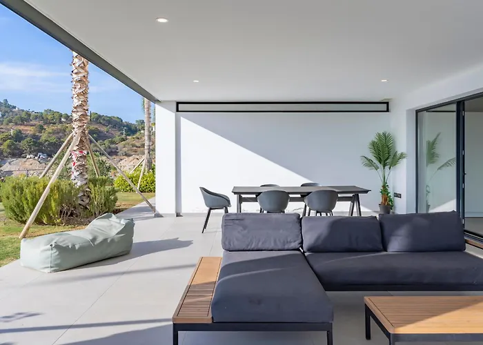 Lux Ground Floor In Mirador