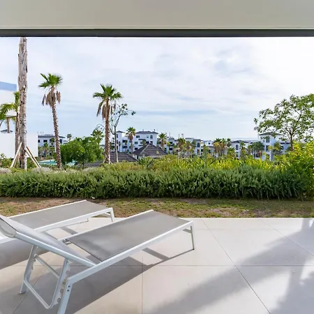 Lux Ground Floor In Mirador